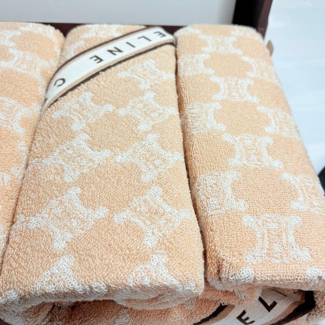 美品　CELINE セリーヌ　マカダム　トリオンフ　総柄　バスタオル２枚