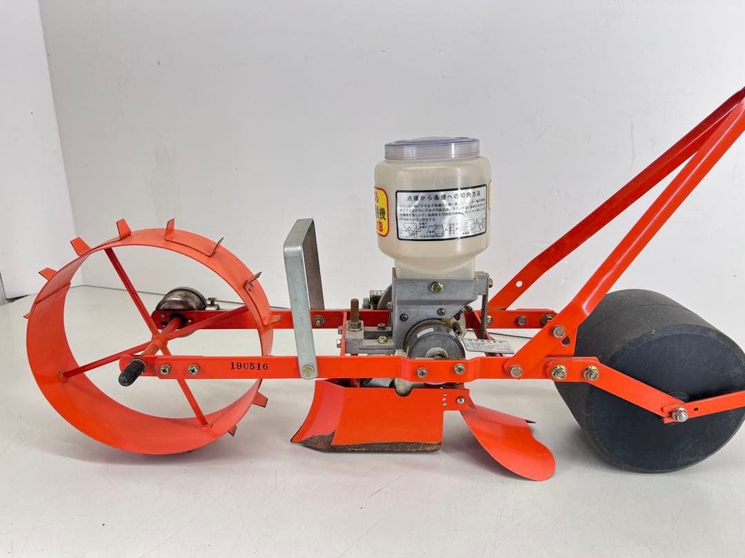 みのる産業 野菜播種機 PY12B 中古品