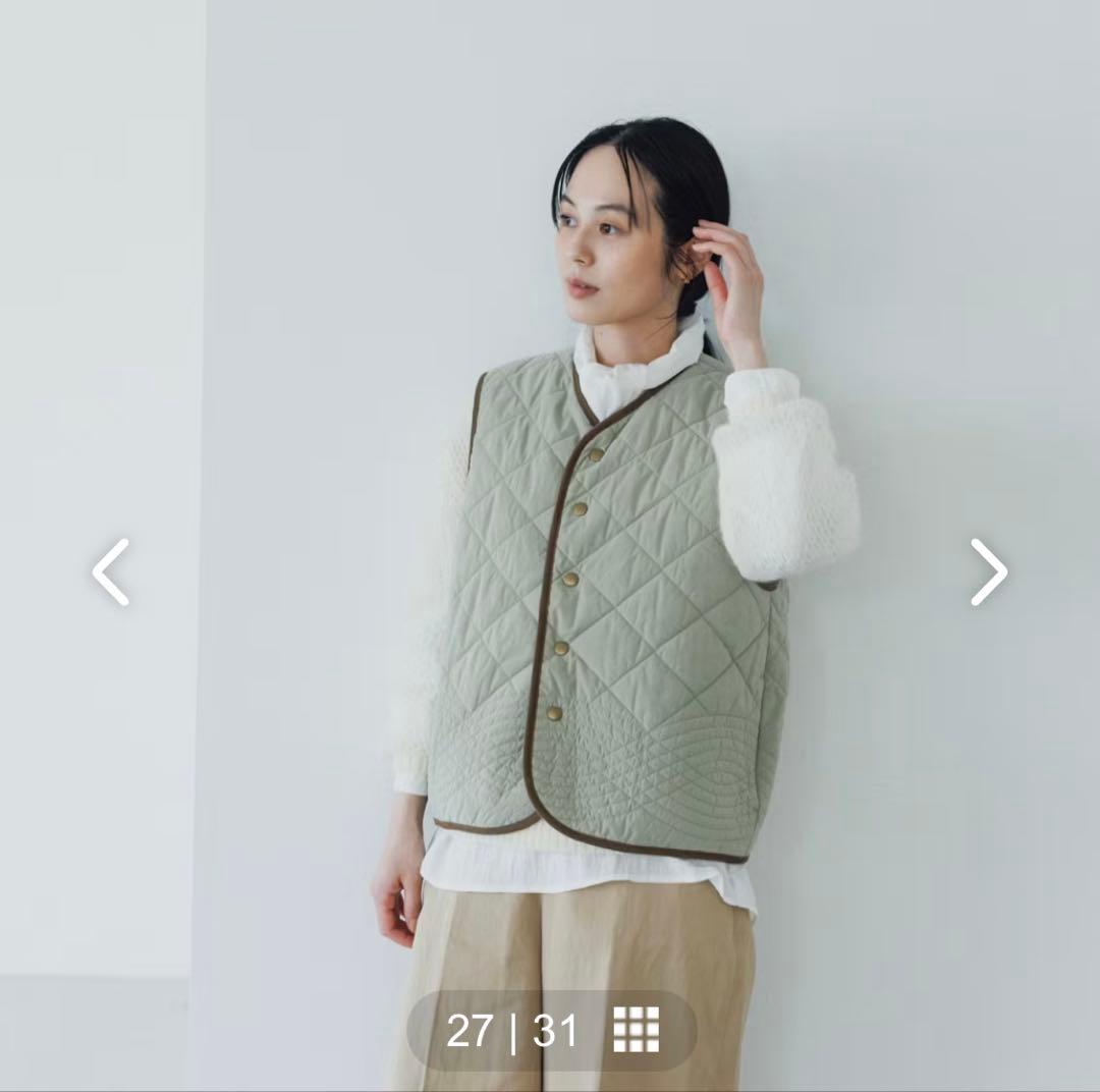 毎日着回したいキルティングベスト　よしいちひろさんコラボ　ライトカーキ　完売品