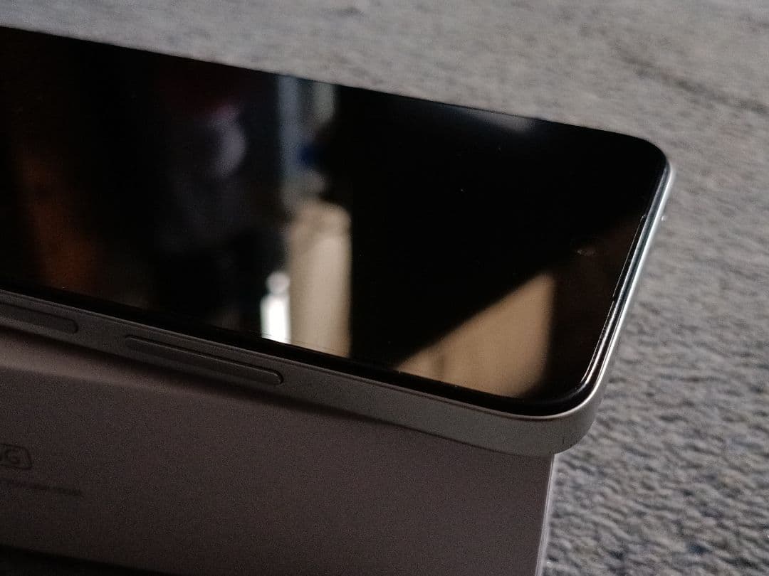 美品　Redmi 12 5G XIG03 Xiaomi SIMフリー