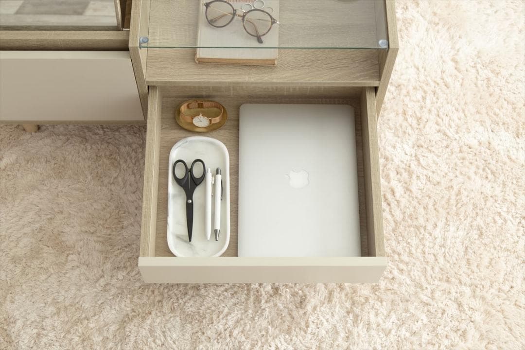 ディスプレイ収納付きドレッサーテーブル