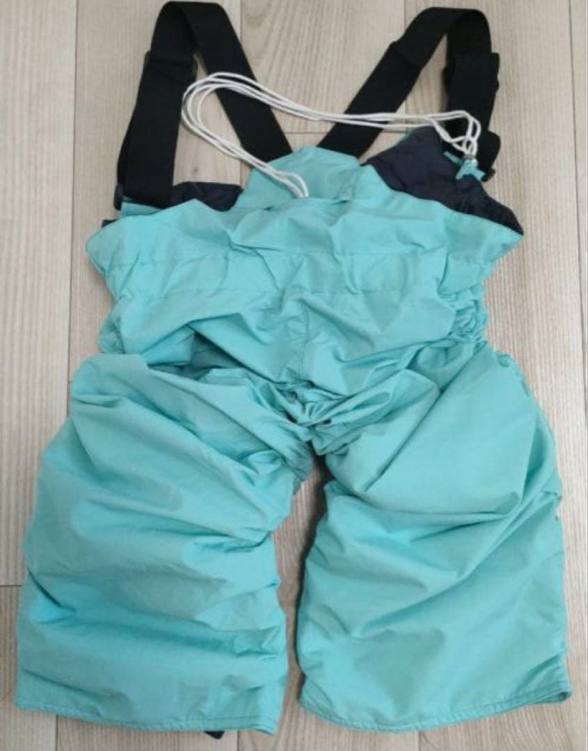 新品未使用　FABLICE スキーウェア　130センチサイズ調整可 花柄