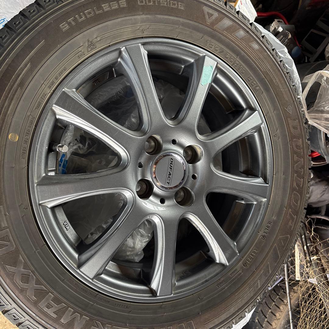 ダンロップ　wintermaxホイール付きスタッドレスタイヤ 185/65R15