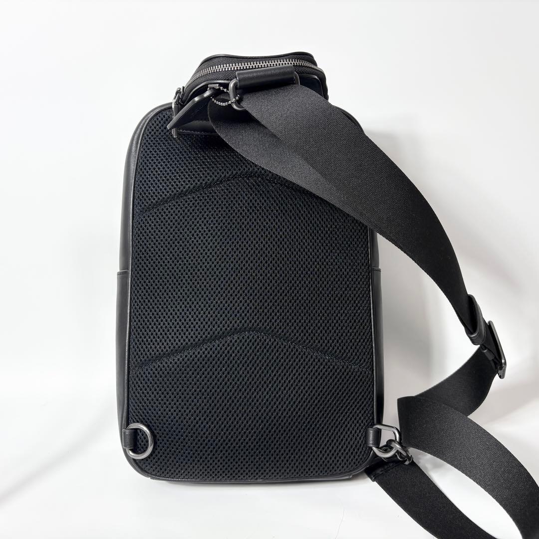 コーチ COACH ボディバッグ イーサン シグネチャー 黒 ブラック.