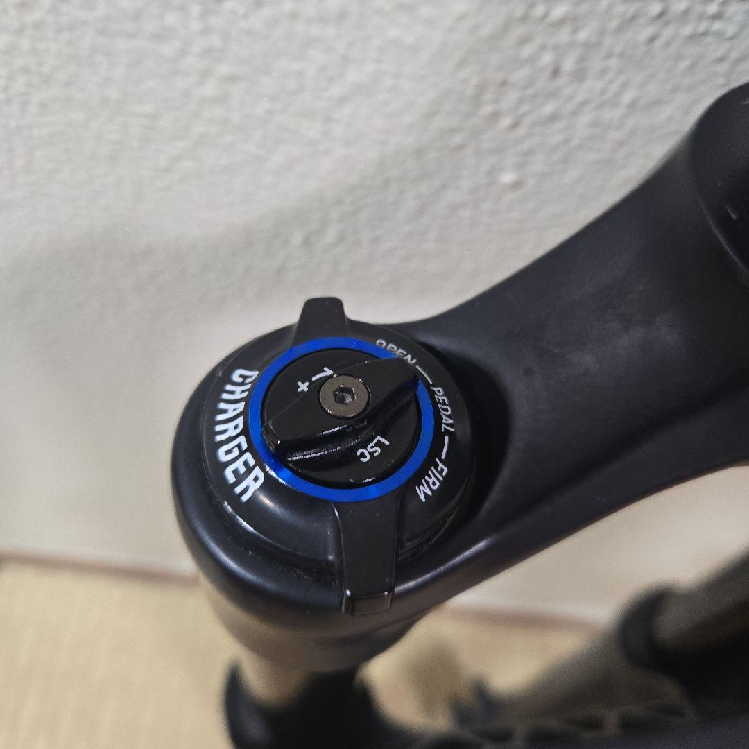 パーツ RockShox Revelation 140mm charger2.0