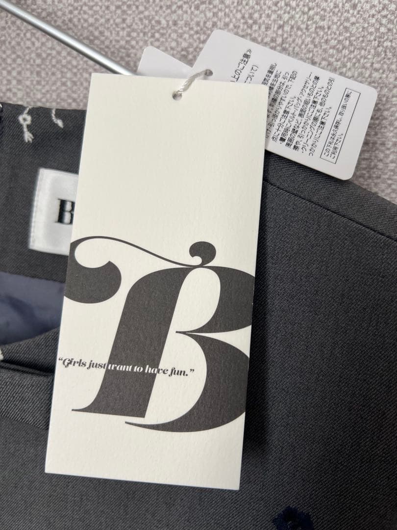 Bibiy. GARDEN TOP 新品　タグ付き