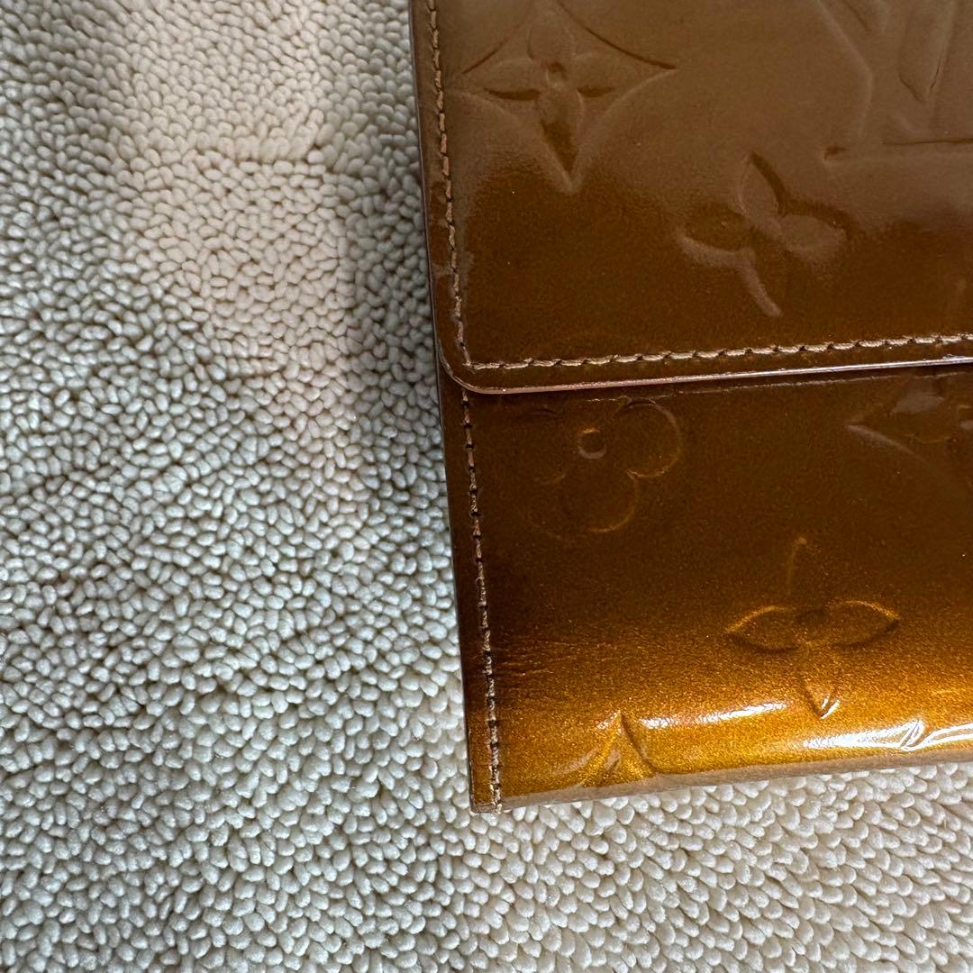 ルイヴィトン M91170 ヴェルニ ポルトモネ・ビエ・カルトクレディ 財布