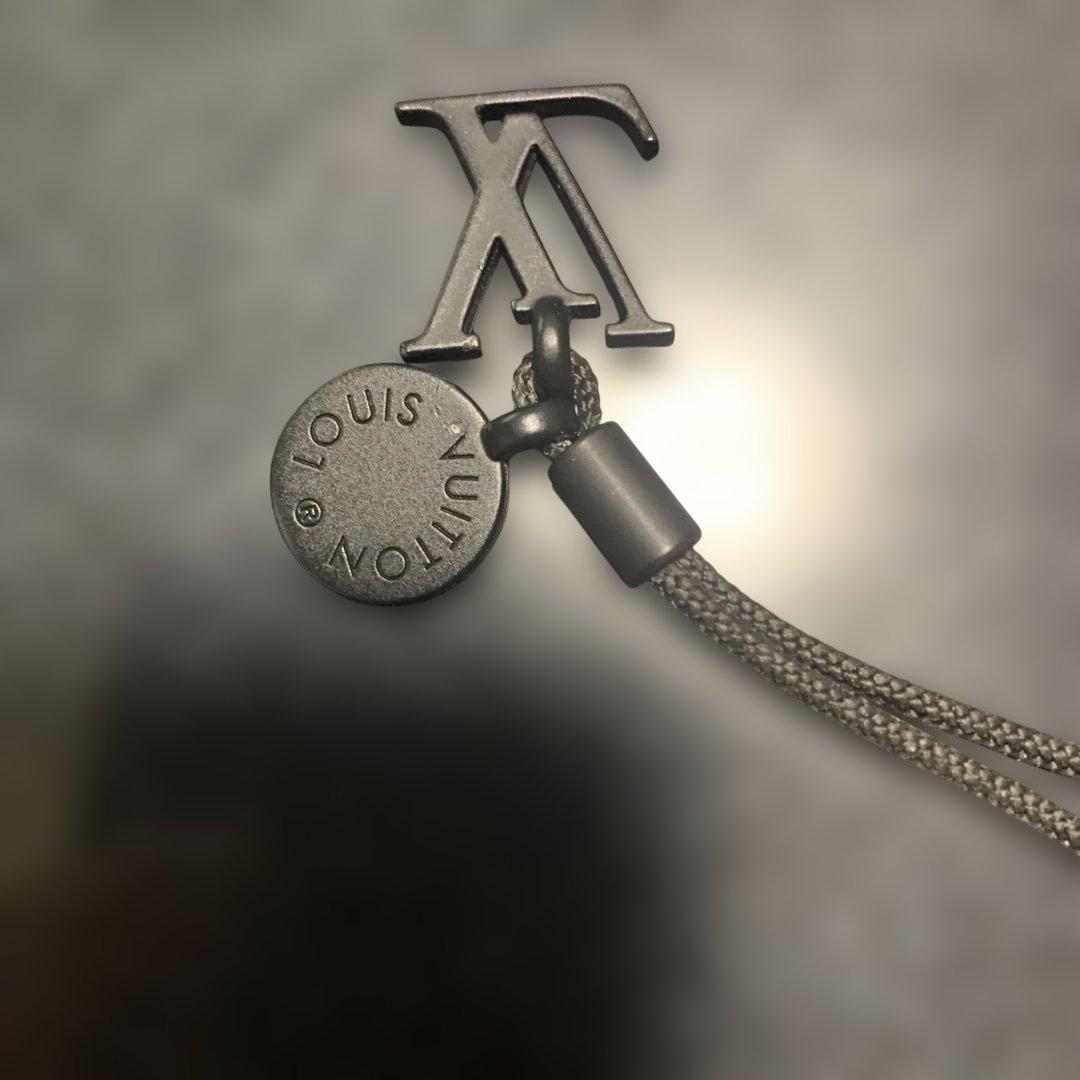 ルイヴィトン　ネックレス