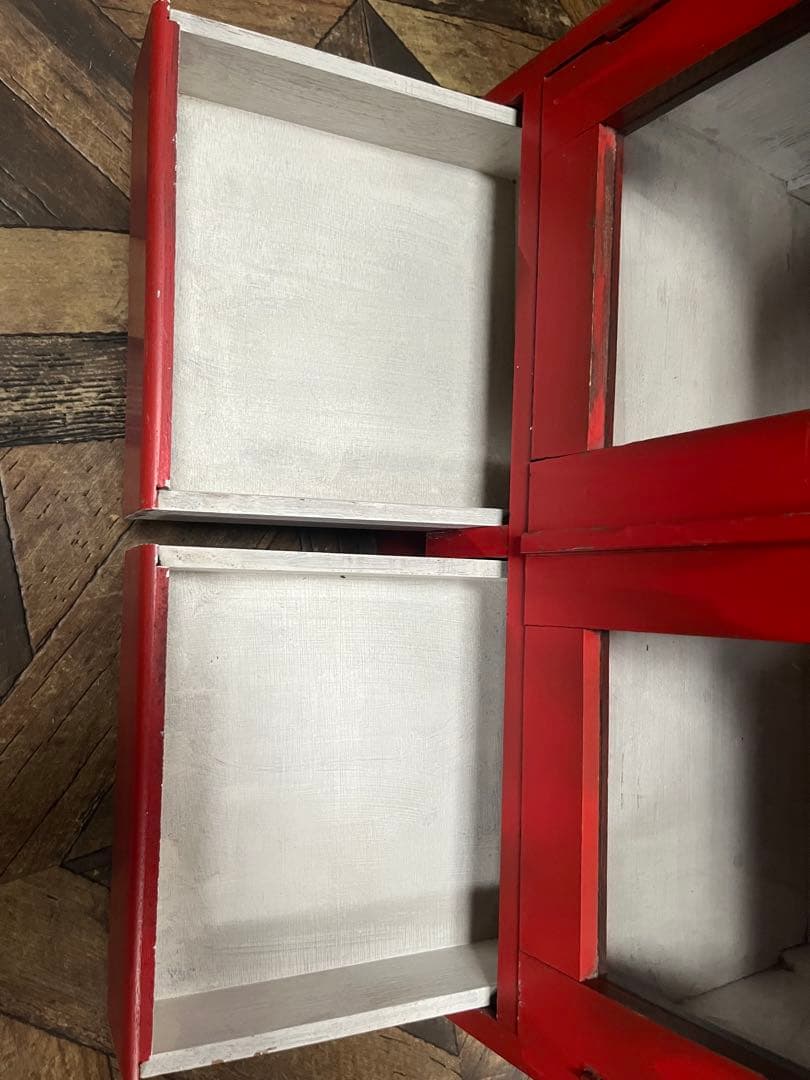 terupu＊赤 ガラスキャビネット 昭和レトロ 当時物 インテリア 水屋