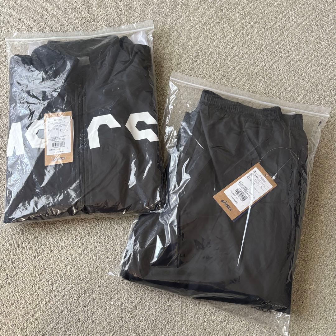 ⭐︎T⭐︎ Mサイズ 新品ASICS ウインドブレーカー 上下セット 黒