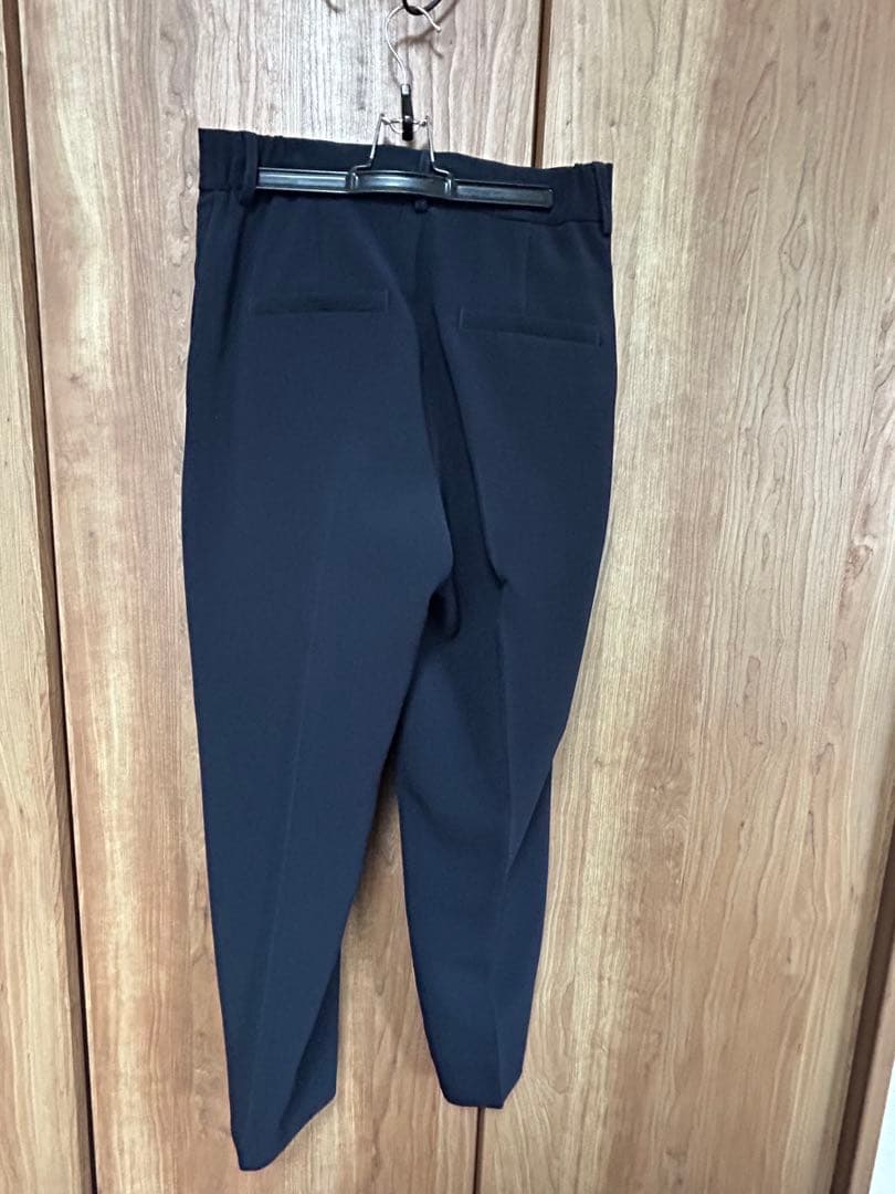 インタープラネットウィングス　ネイビー パンツスーツ （ブラウスも付きます）