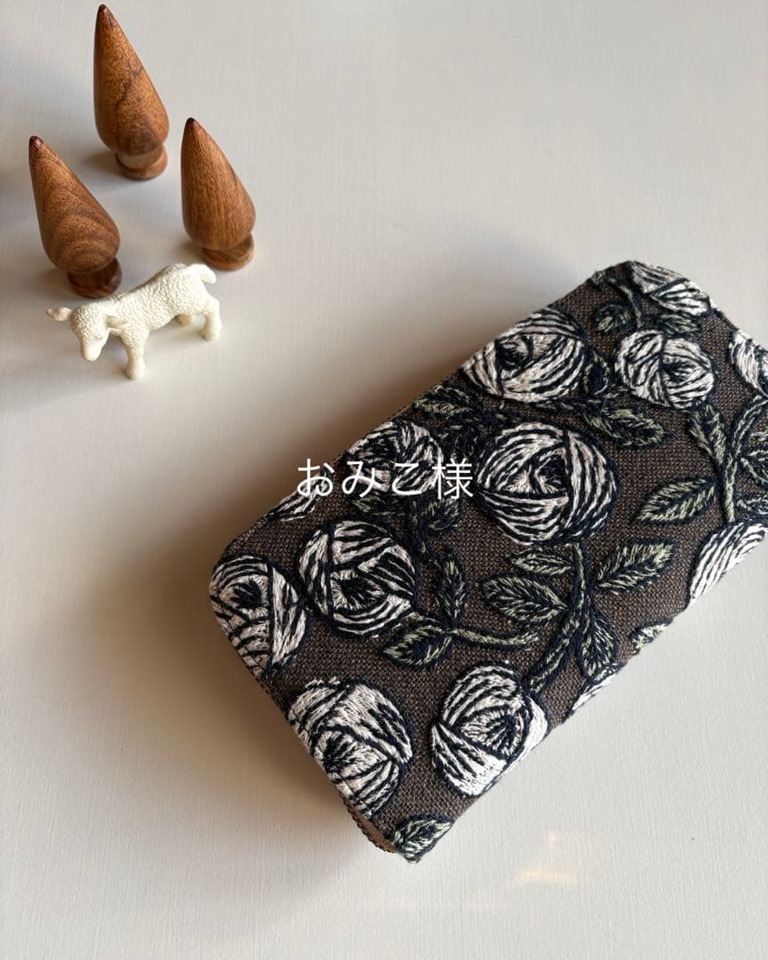 ☆ミナペルホネン☆ラウンドファスナー長財布☆ハンドメイド