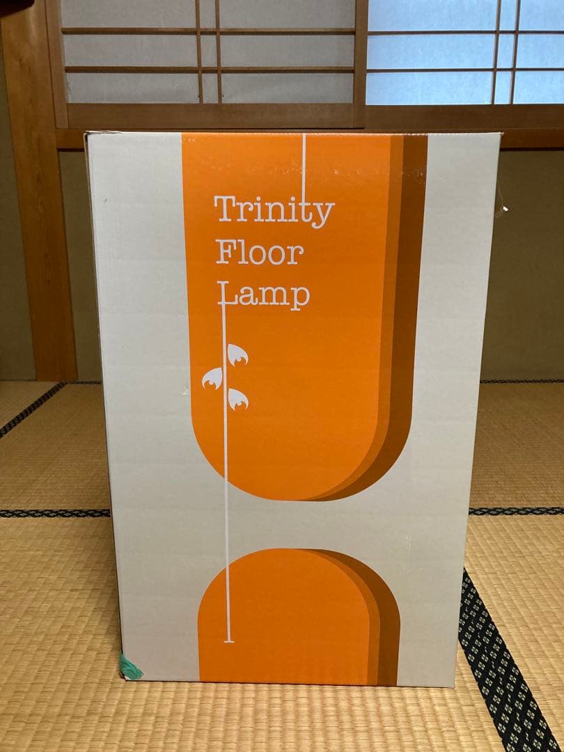 Trinity Floor Lamp 間接照明　フロアスタンド　4箱セットライト
