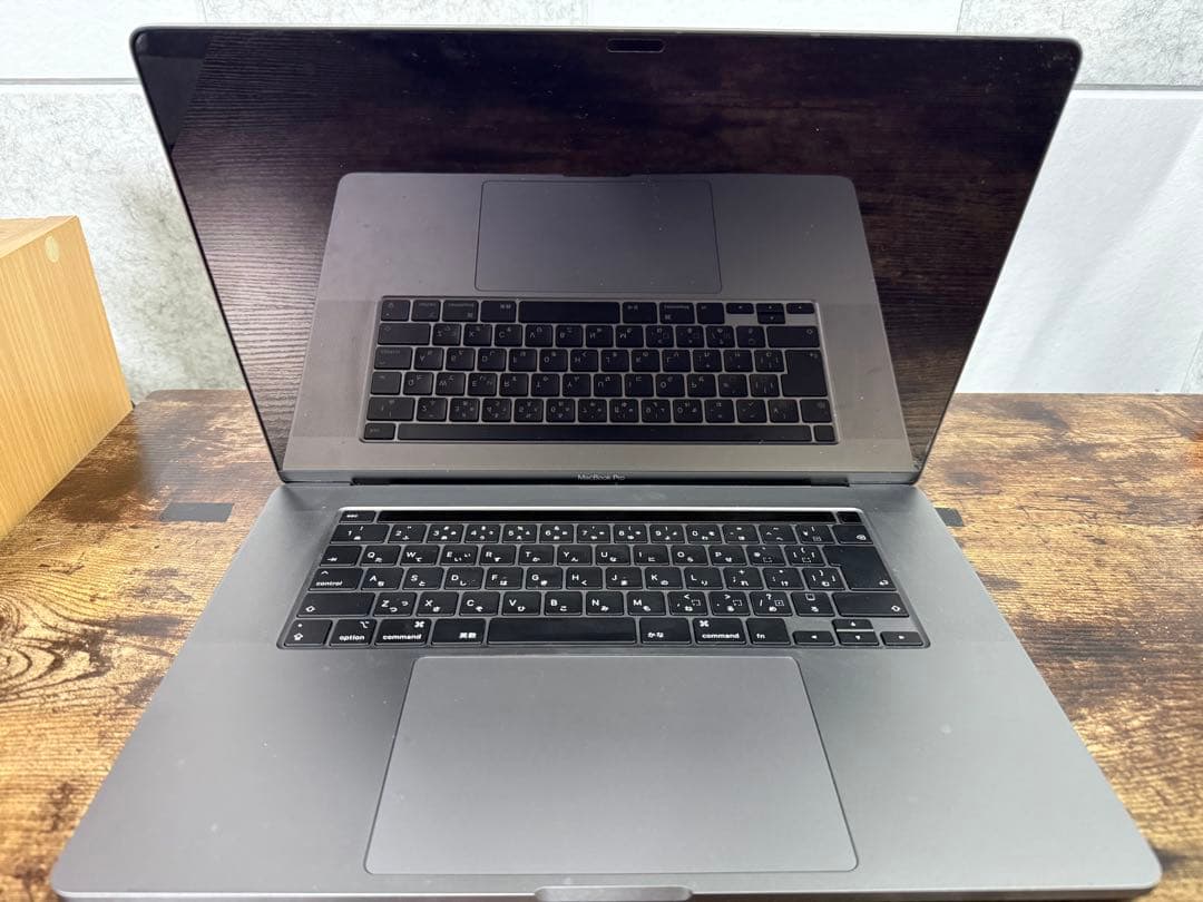 MacBookPro 2019 16インチ i7 500GB16GB