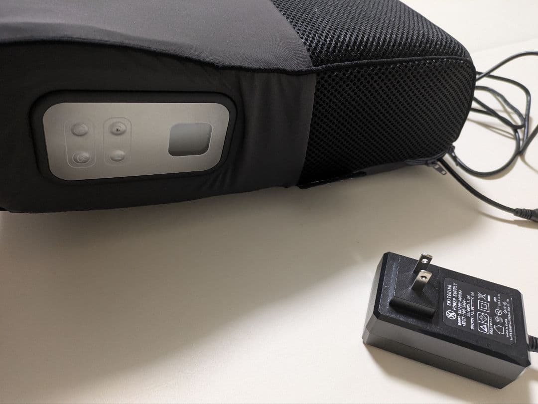 「頭を冷やして眠る。」快眠半導体冷却枕「サイバーチルピロー」 （色：グレー）