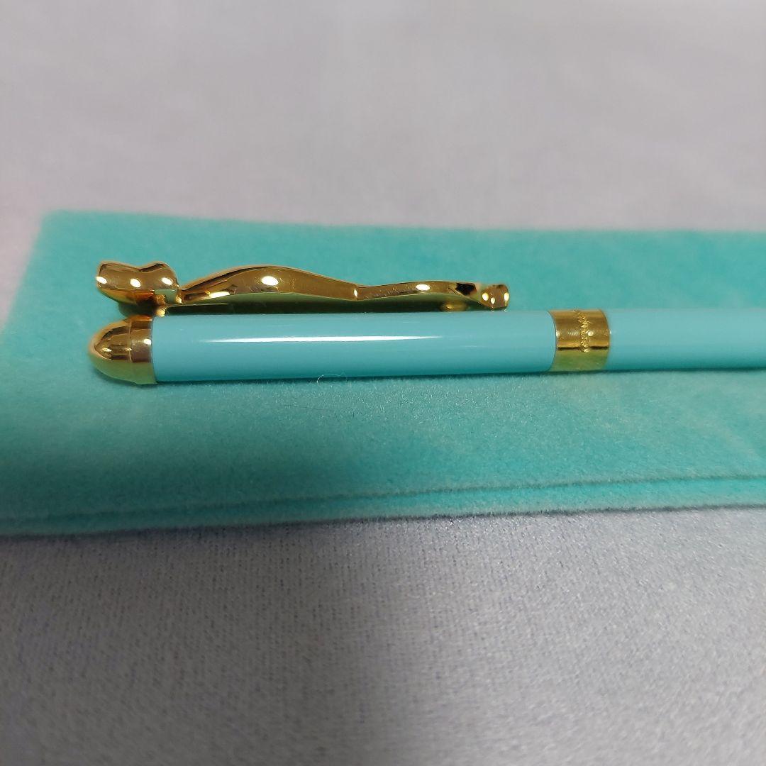 新品　未使用 ティファニーボールペンゴールドリボン　黒替芯3本つき　箱に汚れあり