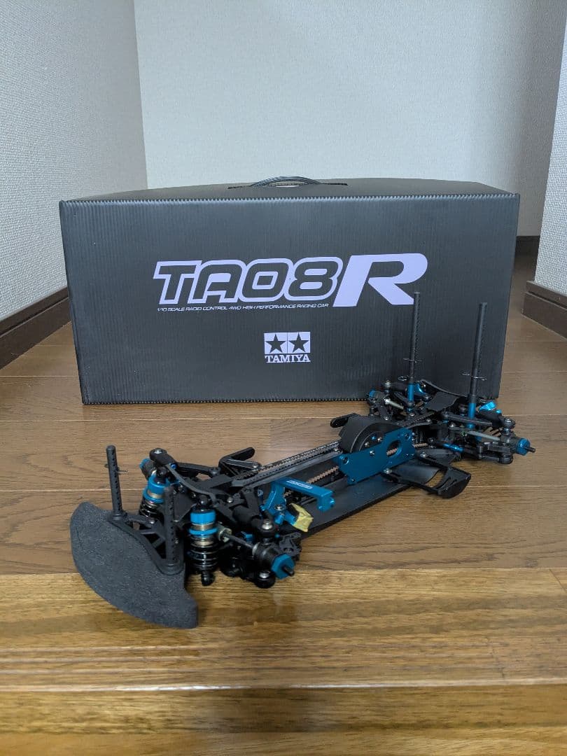 タミヤ　TA08R シャーシキット　オプションパーツ付き