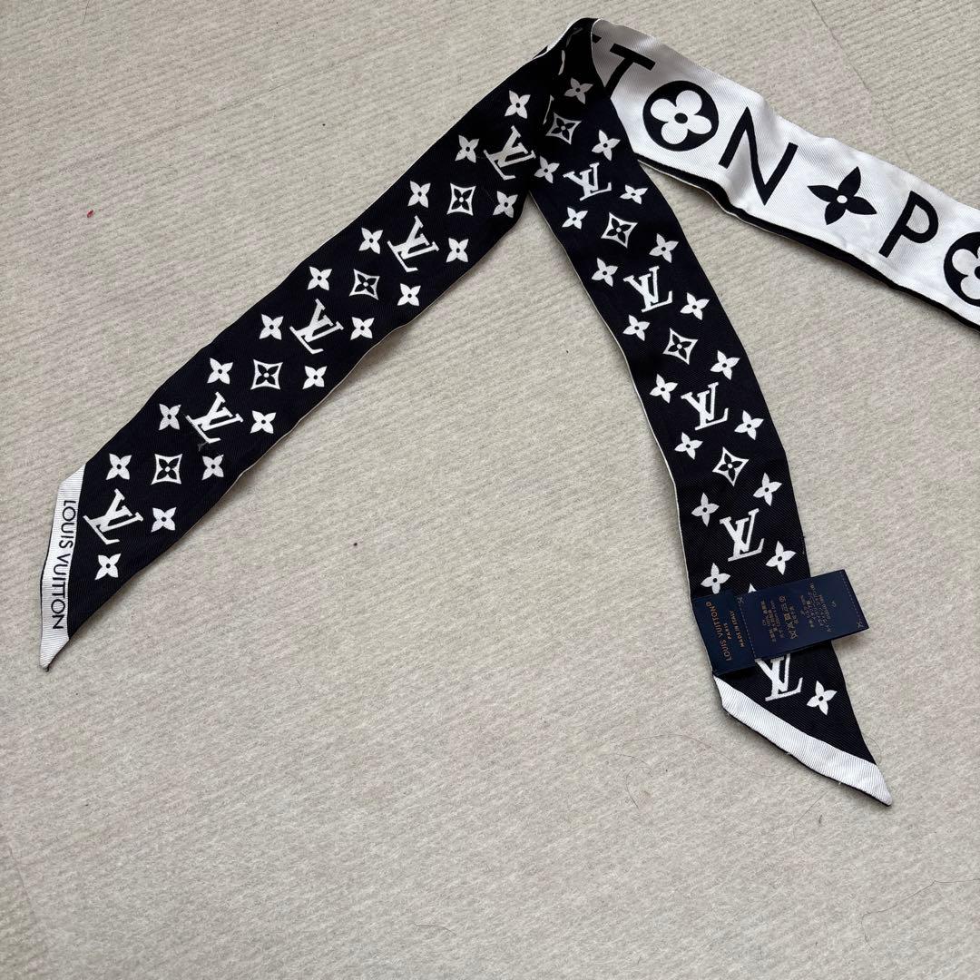 ルイヴィトン　細めスカーフ