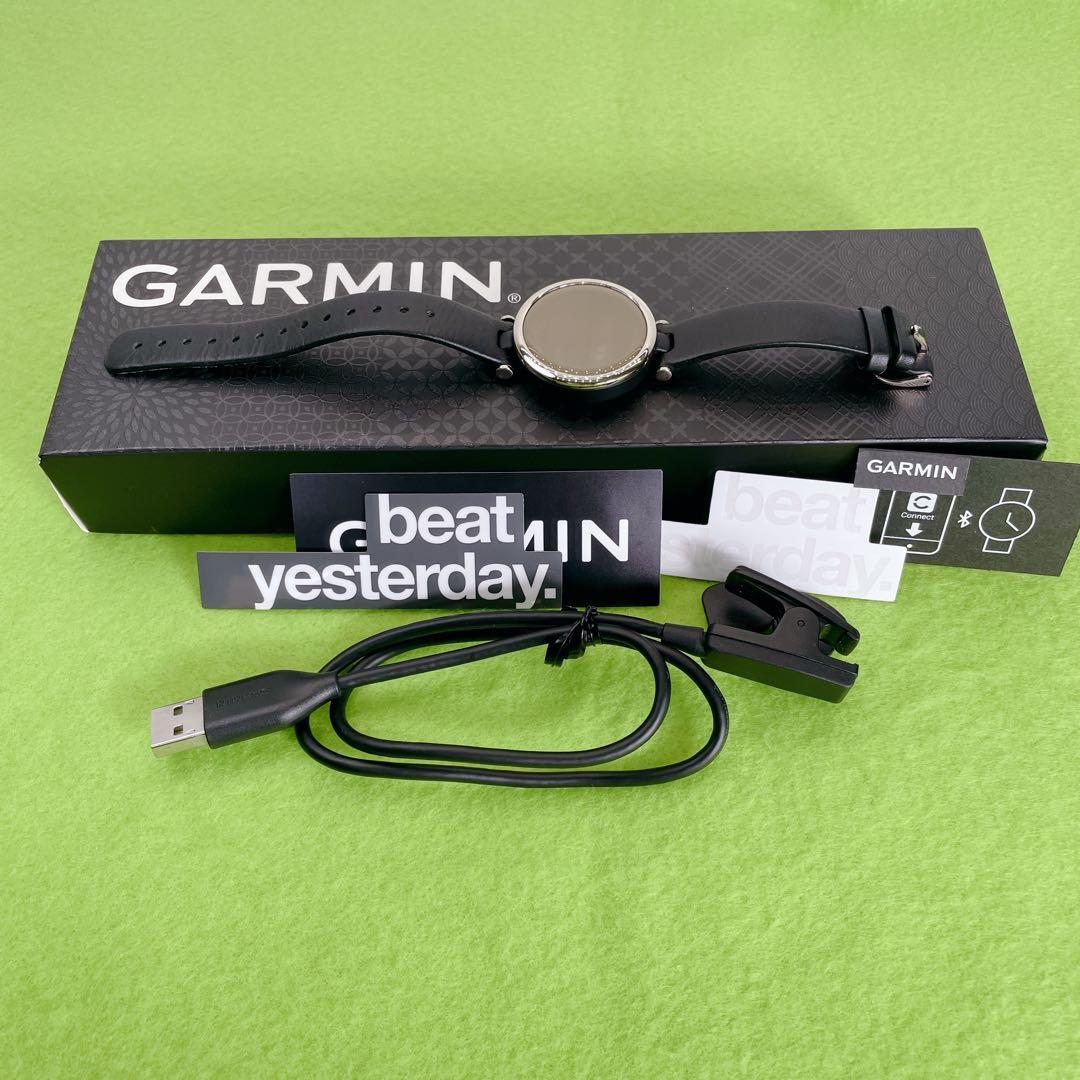 時計 GARMIN Lily Classic Black Leather Gold