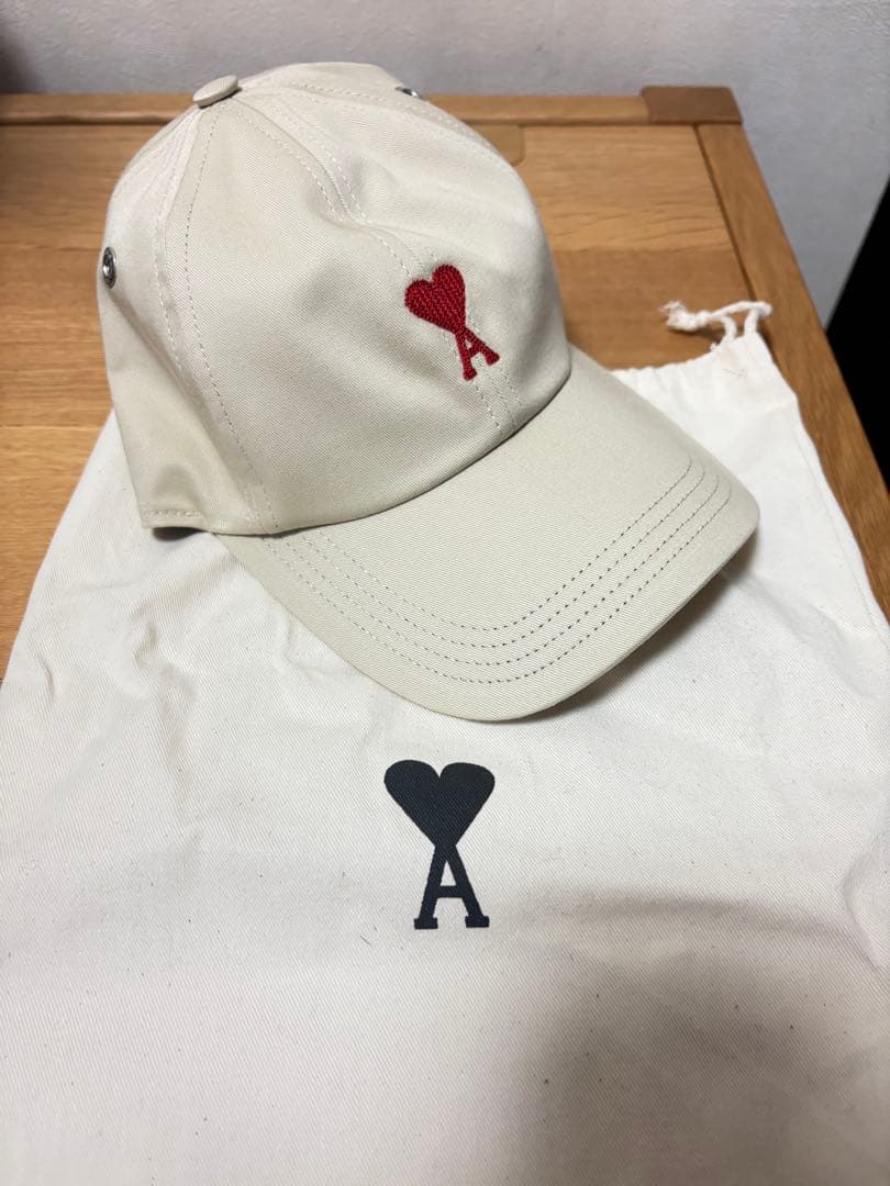 ami paris アミパリス　ベージュキャップ