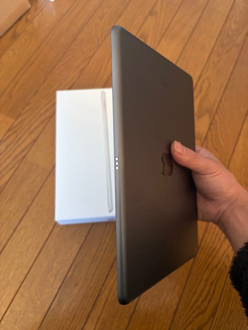Apple ipad 第8世代 32Gb バッテリー容量87%
