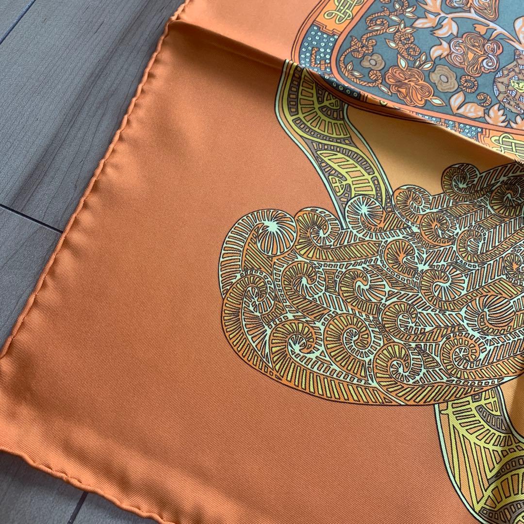 HERMES スカーフ　シルク　エルメス　カレ90