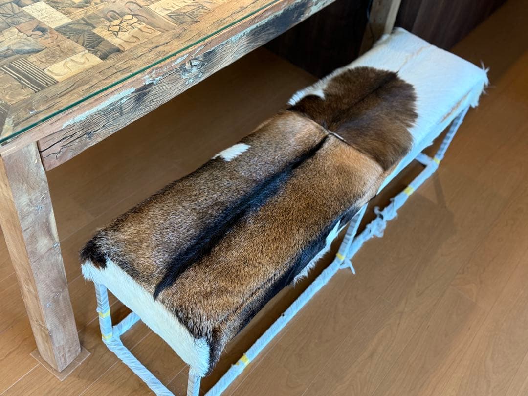 kare ベンチ　ヤギ皮