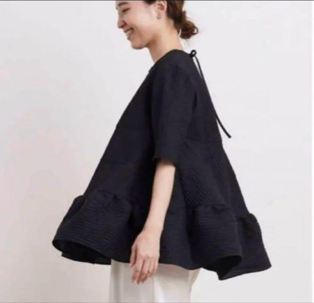 フクレティアードブラウス