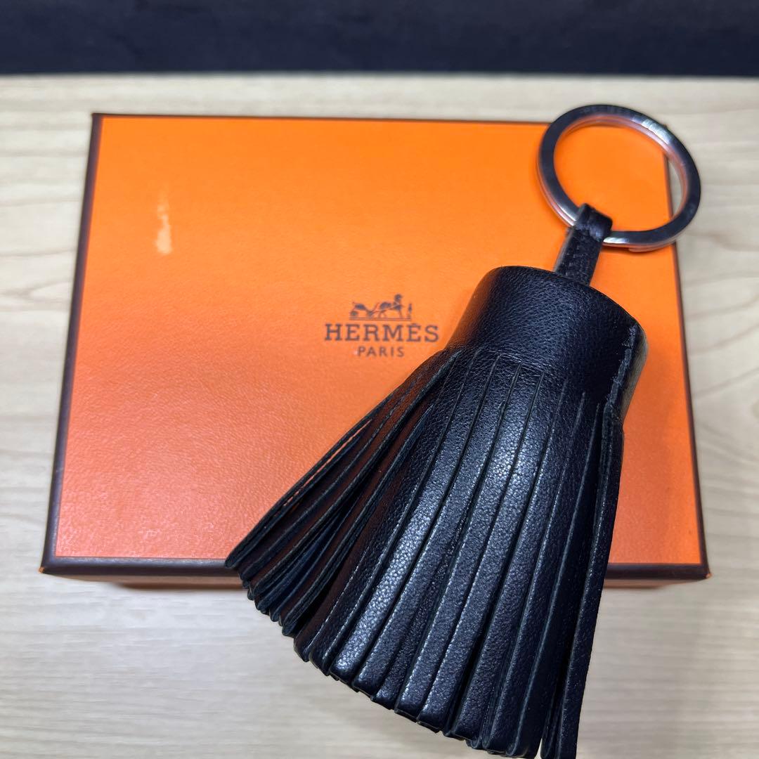 美品　エルメスHERMES カルメン キーリング ラムスキン