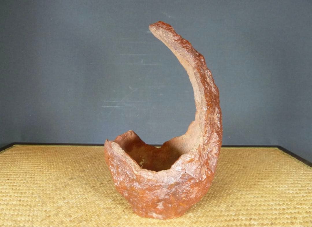 本鞍馬石　鉢