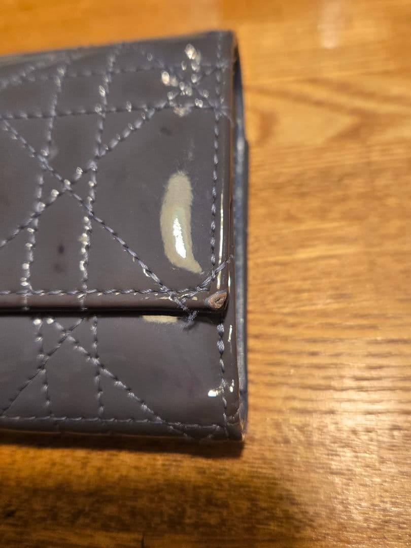 Lady Dior Lotus ウォレット カナージュ パテントカーフスキン