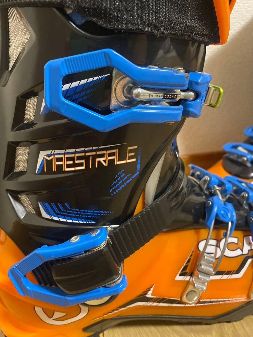 SCARPA MAESTRALE スカルパ マエストラーレ26.5CM