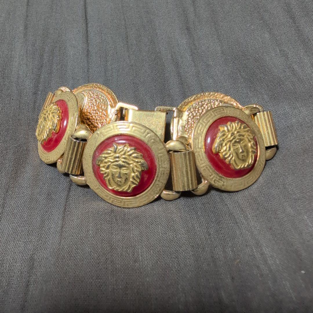 ヴェルサーチ　ブレスレット　メデューサ　ロゴ　ゴールド×レッド