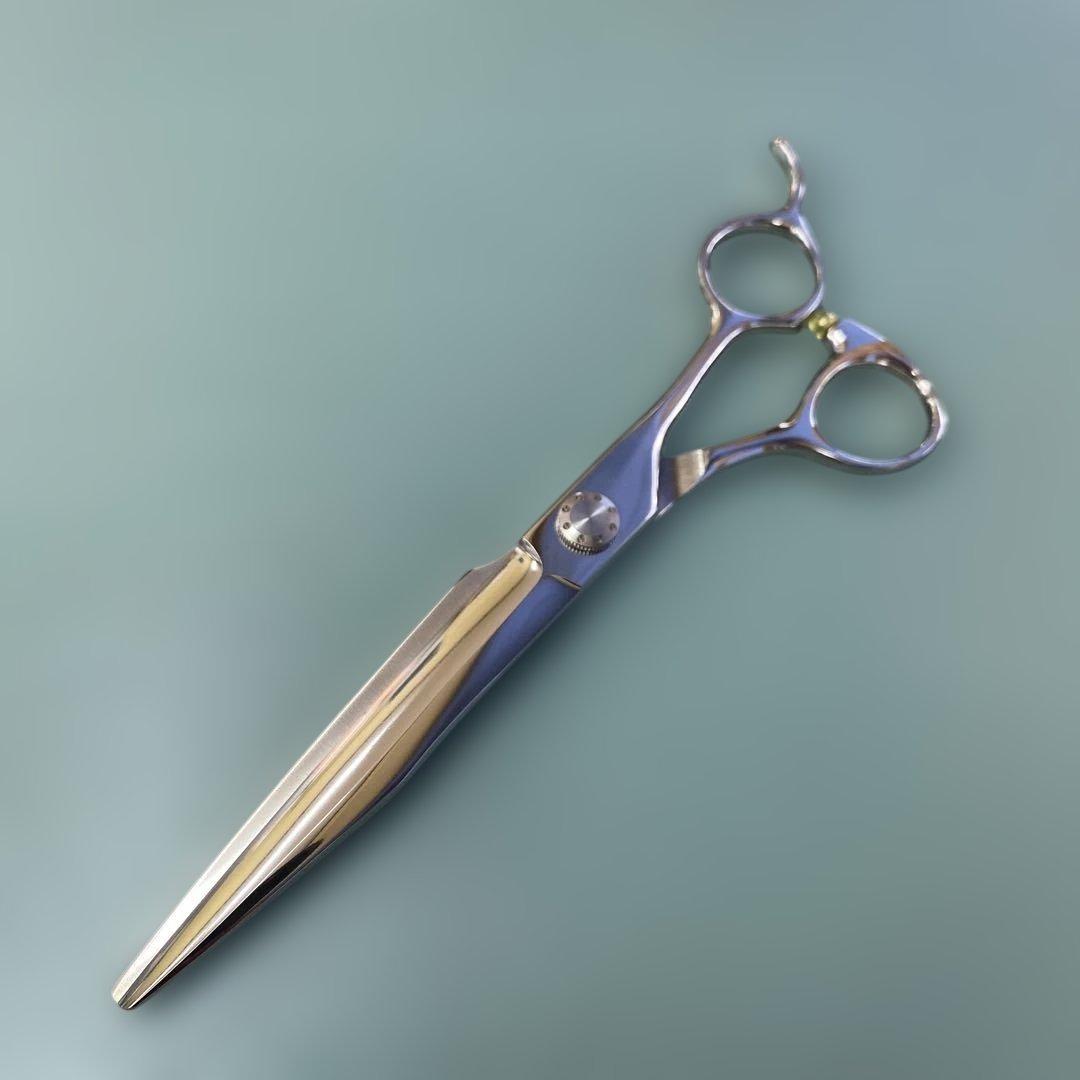 さくさく切れ味抜群６,７５インチ剣刃シザー　新品　理美容専用はさみ　切れ味抜群！