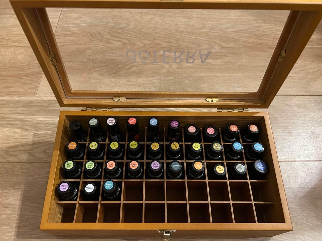 新品未開封 dōTERRA エッセンシャルオイル 33本　総額約160,000円