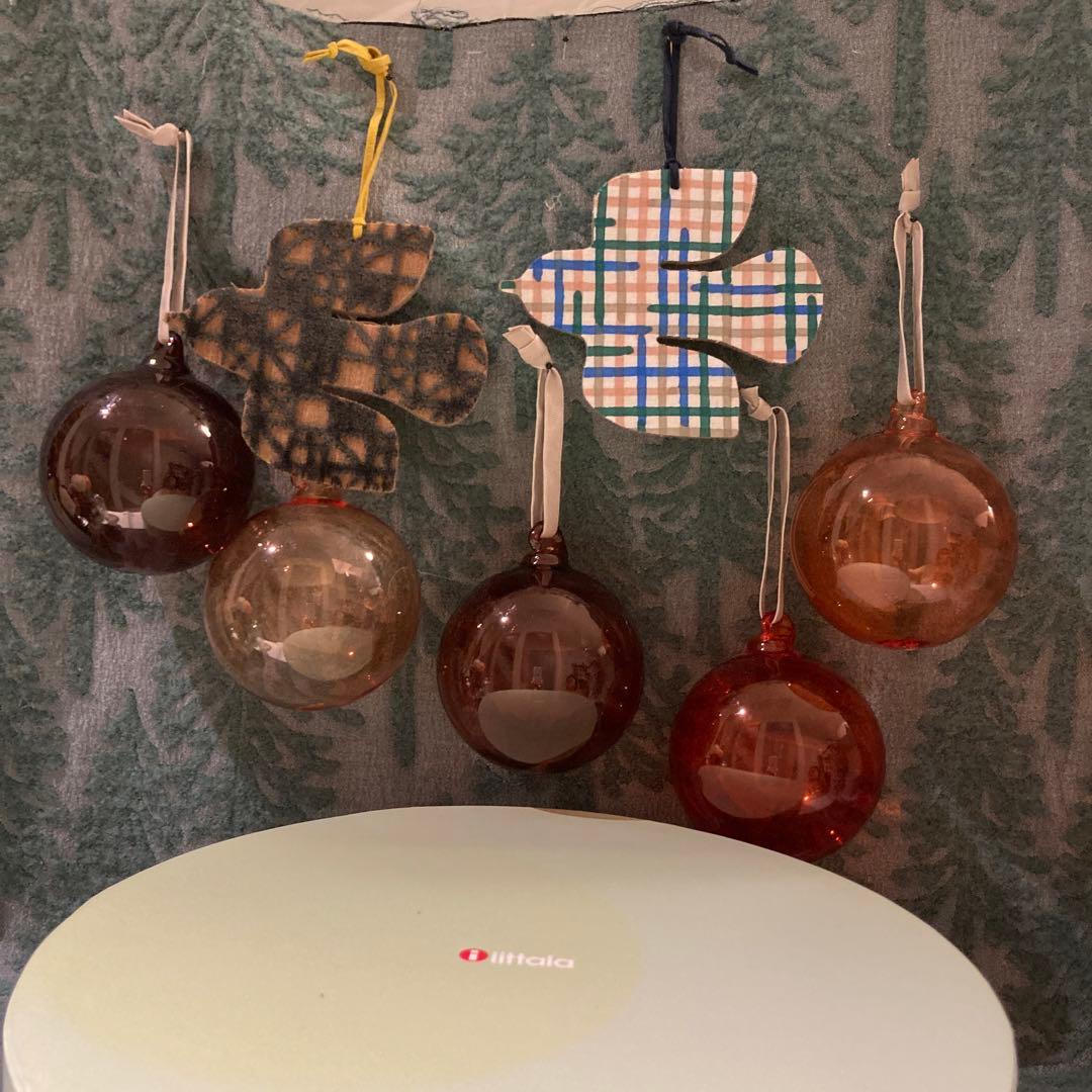 イッタラ　ガラスボール　オーナメントピンク　ミナペルホネンおまけチャームつき！