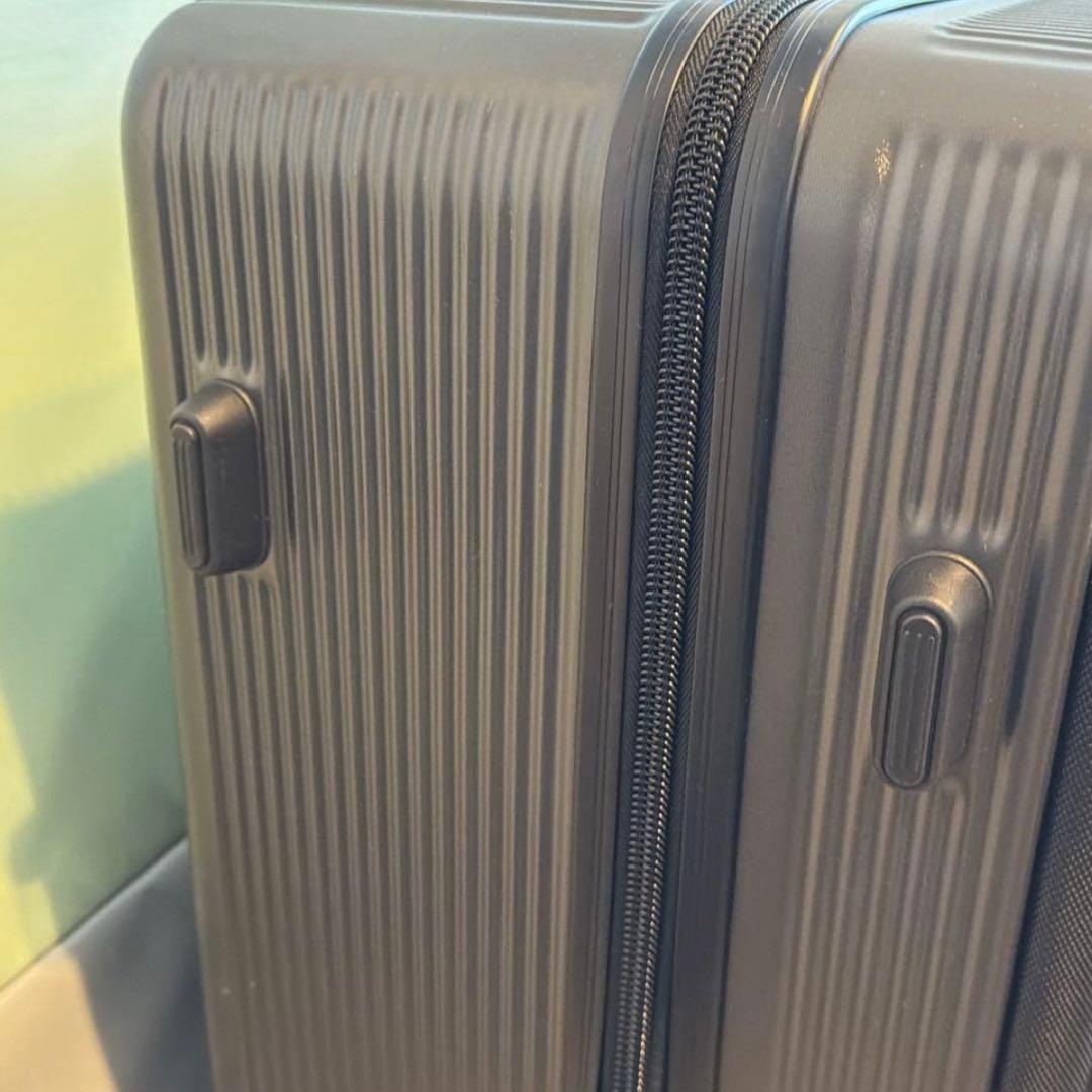 オルティモ キャリーケース Lサイズ ボックスタイプ メルカリ便発送