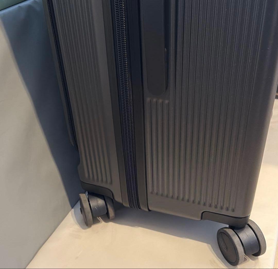 オルティモ キャリーケース Lサイズ ボックスタイプ メルカリ便発送