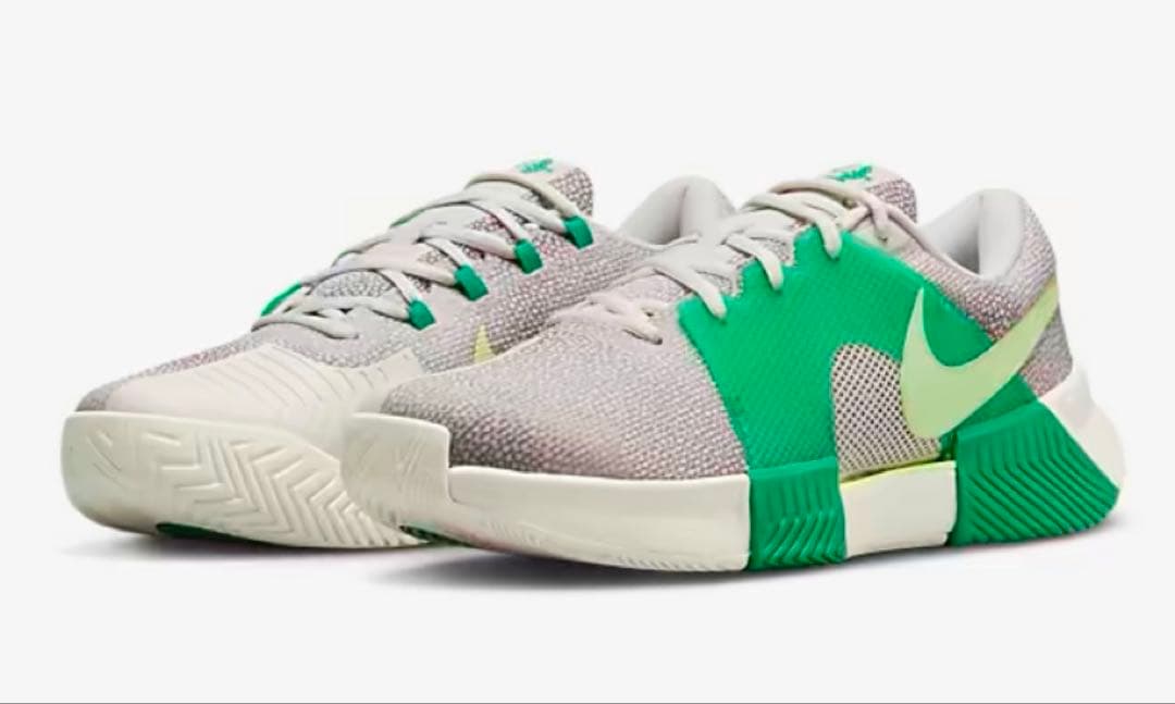 ナイキ テニスシューズ ナイキ GP チャレンジ1 プレミアム　26.5㌢