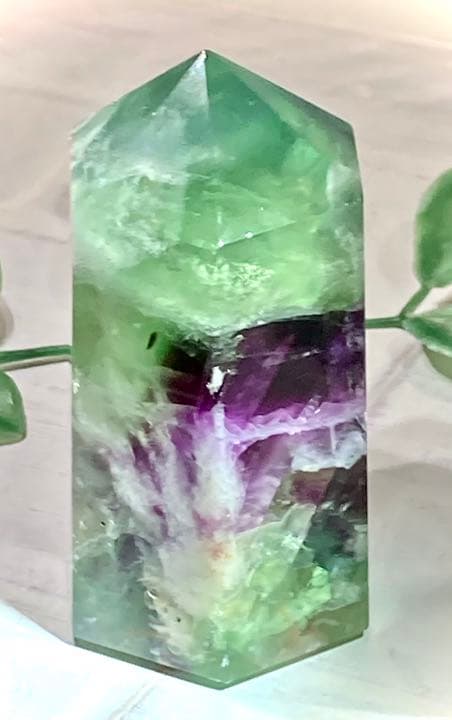 エンジェルフェザー✿*:・　フローライト　マルチカラー　蛍石　ポイント