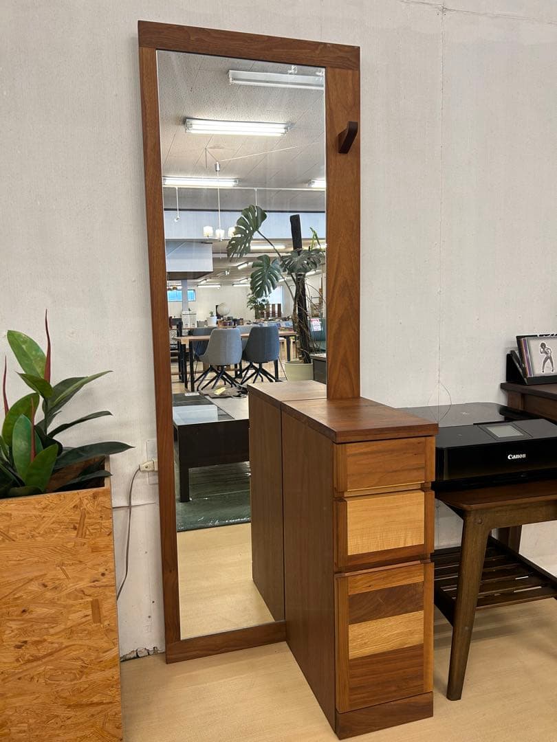 展示品☆ドレッサー 姿見 ミラー スタイリッシュ 鏡台 鏡 化粧台 開梱設置付