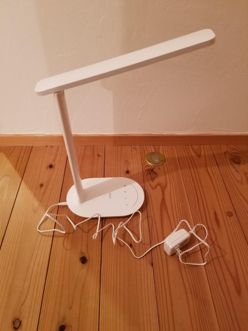 シンプルLEDデスクライト 5段階調光