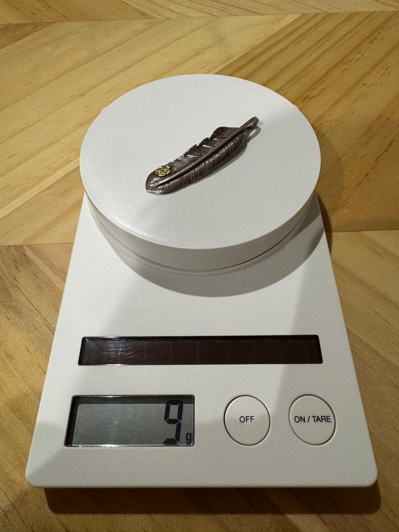 ローズ付き特大フェザー(右) 細角チェーンイーグルフックメタル付き