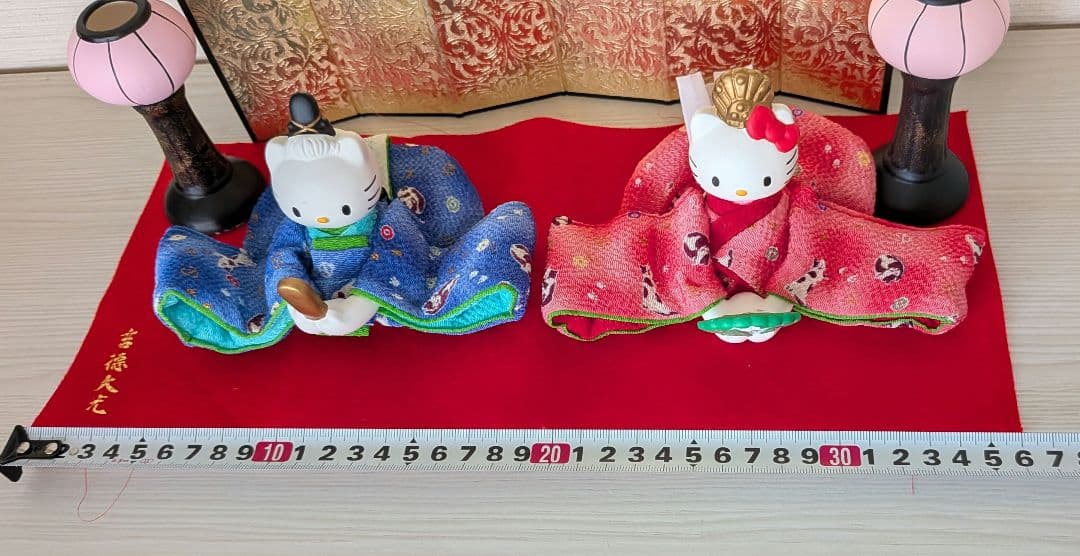 吉徳大光 雛人形 サンリオ ひな祭り ハローキティ キティちゃん　陶器　ちりめん