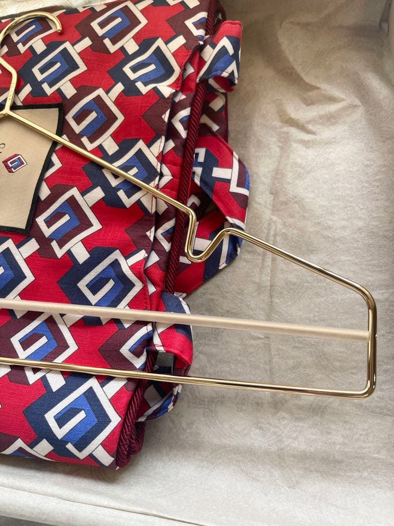 GUCCI グッチ ガーメントバッグ　カバー GG　レッド スーツカバー