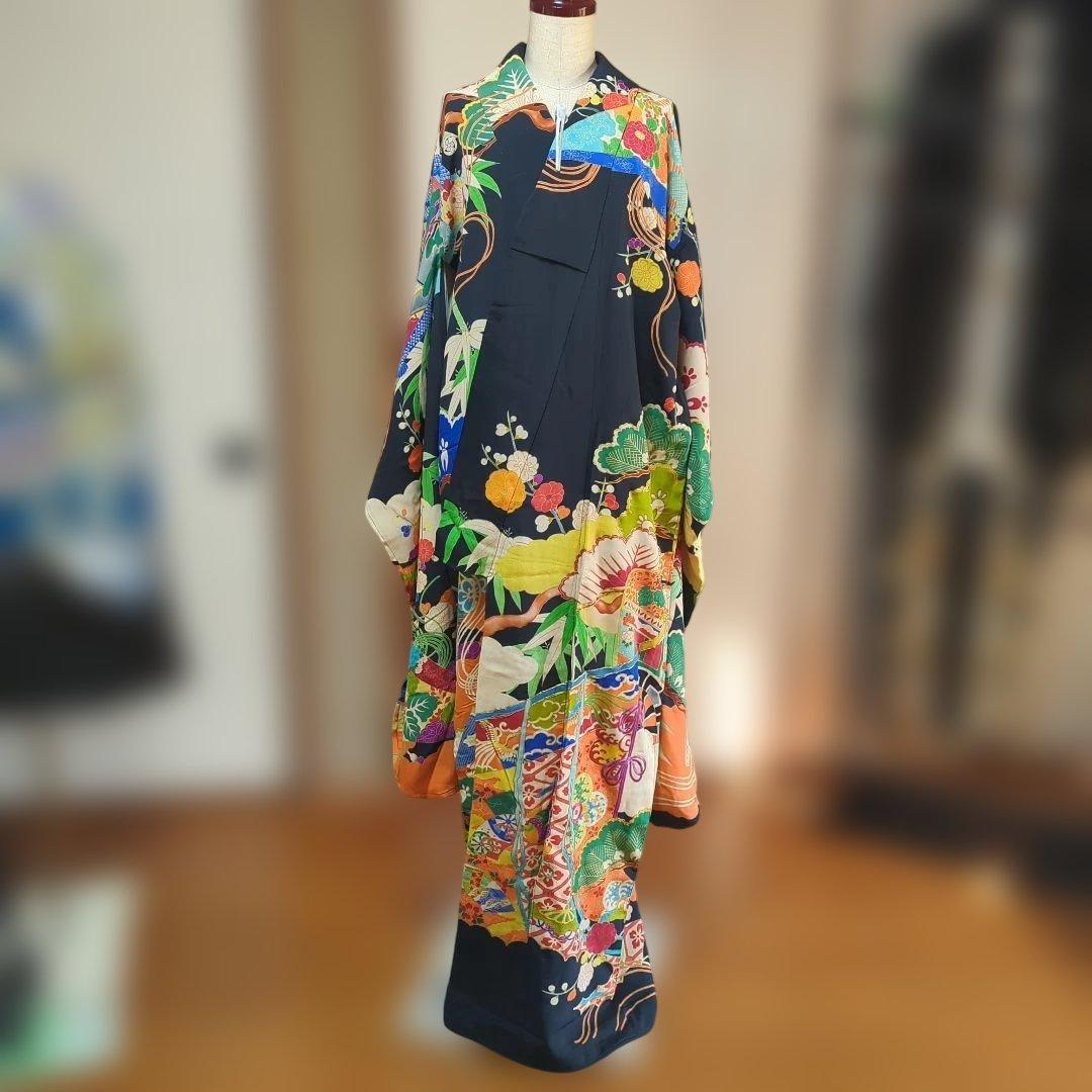 さ*）様 アンティーク　黒振袖　縮緬　５文　　比翼 共八掛　成人式　舞台