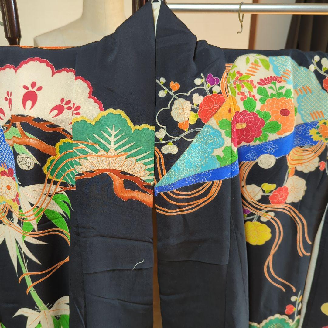 さ*）様 アンティーク　黒振袖　縮緬　５文　　比翼 共八掛　成人式　舞台