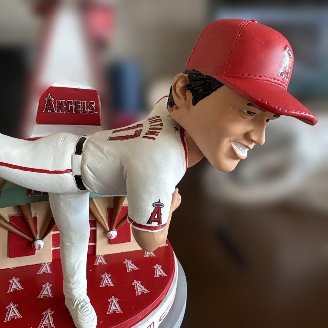 【960個限定】 大谷翔平 回転式 MVP 二刀流 ボブルヘッド エンゼルス