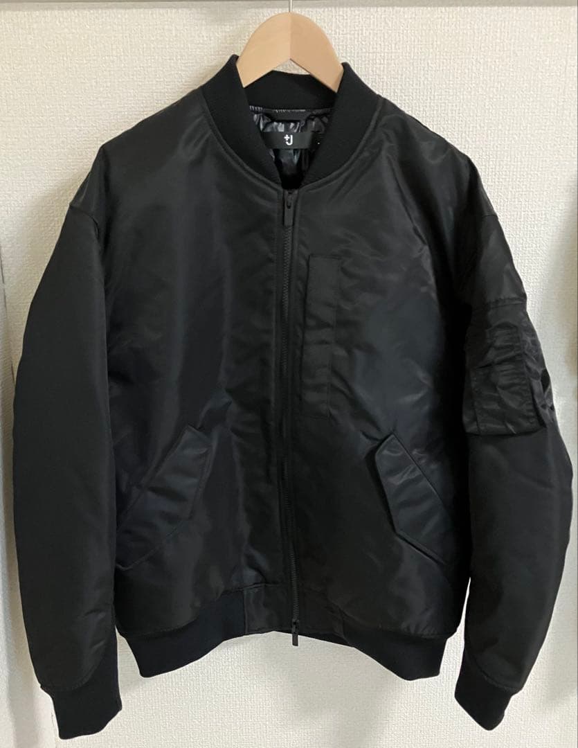 UNIQLO＋J ハイブリッドダウンオーバーサイズMA-1 ブラック Ｌサイズ
