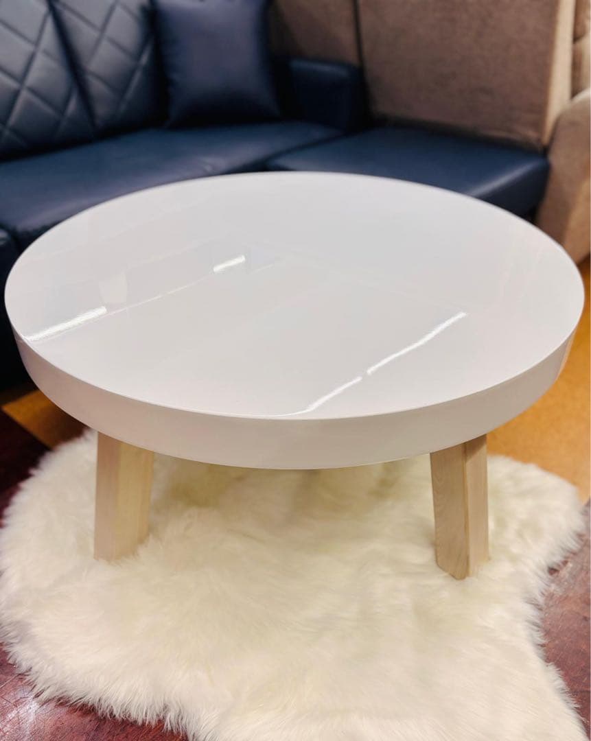 Francfranc円形ホワイトの明るい色センターテーブル